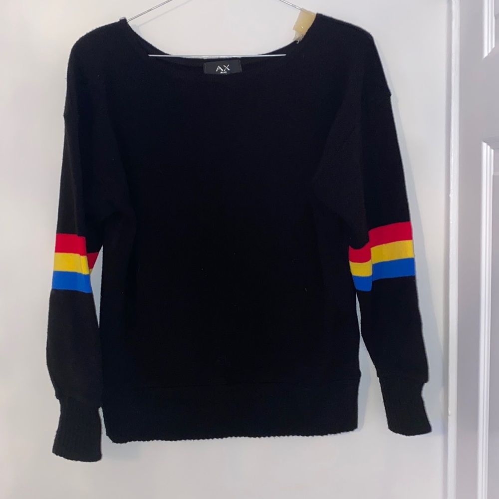Black sweater stripe detailing ⚡️SEND BEST OFFER⚡️